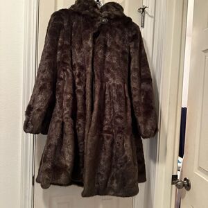 Jones -New York- medium- faux, fur jacket - A line - beautiful condition-lined